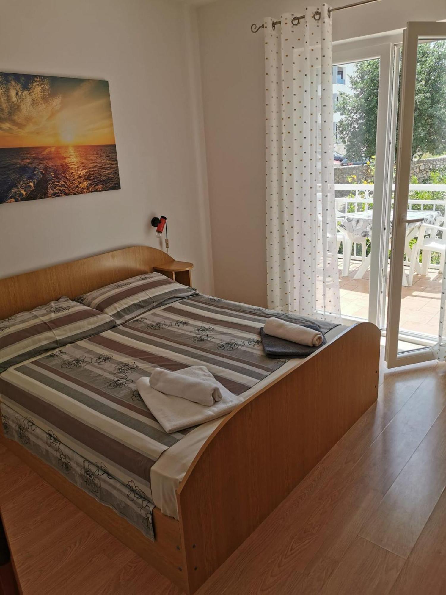 Apartments And Rooms نجيفيش الغرفة الصورة