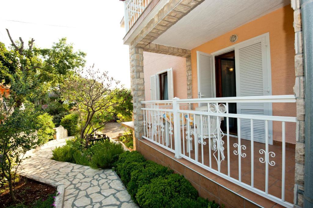 Apartments And Rooms نجيفيش الغرفة الصورة